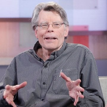 Stephen King Defends Tabitha King After Headlines Call Her Just ‘His Wife’ 