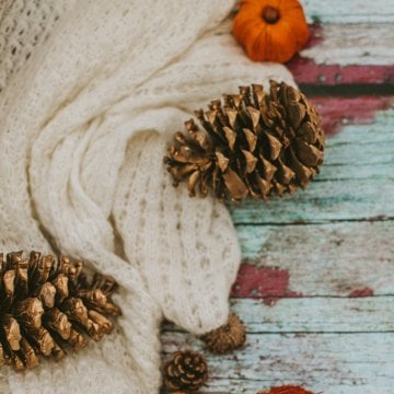18 Incredibly Versatile Blankets to Get Cozy Under This Autumn Season