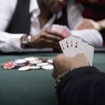 Don\'t Be A Sucker At Poker - Here\'s How To Master The Game  
