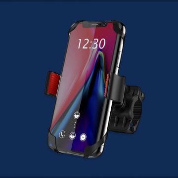 Riding a Motorcycle? Here’s How to Safely Keep Tabs on Your Tech